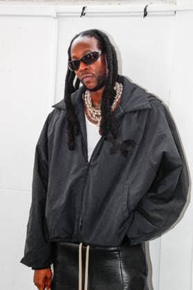 Font row du défilé BLUEMARBLE de la mode homme Printemps Été 2026 dans le cadre de la Fashion Week de Paris à la Sorbonne Tauheed Epps 2 Chainz au font row du défilé BLUEMARBLE de la mode homme Printemps Été 2026 dans le cadre de la Fashion Week de Paris à la Sorbonne, à Paris, France, le 26 juin 2025 Christophe Clovis Bestimage Celebs attending the Bluemarble Menswear Spring Summer 2026 show as part of Paris Fashion Week on June 26, 2025 in Paris, France Paris France  Copyright: xChristophexClovisx xBestimagexChristophexClovisx xBestimagex