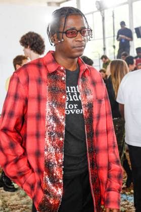 Font row du défilé BLUEMARBLE de la mode homme Printemps Été 2026 dans le cadre de la Fashion Week de Paris à la Sorbonne Emmanuel Sow Yamê au font row du défilé BLUEMARBLE de la mode homme Printemps Été 2026 dans le cadre de la Fashion Week de Paris à la Sorbonne, à Paris, France, le 26 juin 2025 Christophe Clovis Bestimage Celebs attending the Bluemarble Menswear Spring Summer 2026 show as part of Paris Fashion Week on June 26, 2025 in Paris, France Paris France  Copyright: xChristophexClovisx xBestimagexChristophexClovisx xBestimagex