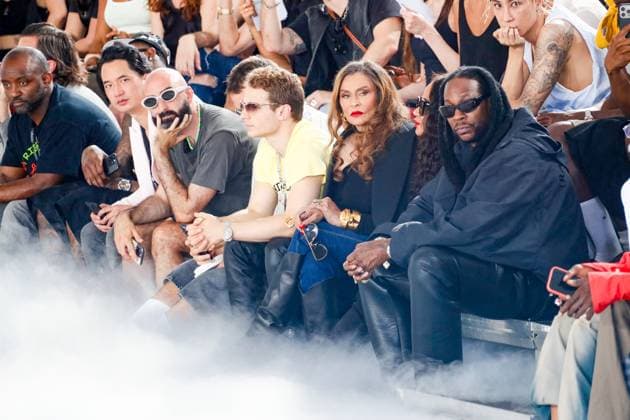 Font row of the BLUEMARBLE Menswear Spring Summer 2026 show as part of Paris Fashion Week at the Sorbonne Tina Knowles, Angela Beyincé and Tauheed Epps 2 Chainz on the font row of the BLUEMARBLE Menswear Spring Summer 2026 show as part of Paris Fashion Week at the Sorbonne, Paris, France, June 26, 2025 Christophe Clovis Bestimage Celebs attending the Bluemarble Menswear Spring Summer 2026 show as part of Paris Fashion Week on June 26, 2025 in Paris, France Paris France  Copyright: xChristophexClovisx xBestimagexChristophexClovisx xBestimagex
