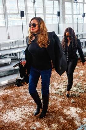 Font row du défilé BLUEMARBLE de la mode homme Printemps Été 2026 dans le cadre de la Fashion Week de Paris à la Sorbonne Tina Knowles et Angela Beyincé au font row du défilé BLUEMARBLE de la mode homme Printemps Été 2026 dans le cadre de la Fashion Week de Paris à la Sorbonne, à Paris, France, le 26 juin 2025 Christophe Clovis Bestimage Celebs attending the Bluemarble Menswear Spring Summer 2026 show as part of Paris Fashion Week on June 26, 2025 in Paris, France Paris France  Copyright: xChristophexClovisx xBestimagexChristophexClovisx xBestimagex