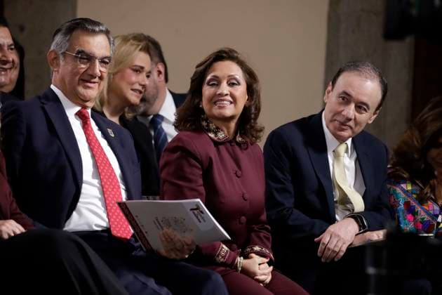 Mexico™s President Claudia Sheinbaum Meets Whit Gobernors Governor of Tlaxcala; Lorena Cuellar, Governor of Tamaulipas, Americo Villarreal and Governor of Sonora, Alfonso Durazo during the announce the 14 governors who will be part of the implementation of Economic Development for Wellbeing, in order to boost investment. on June 26, 2025 in Mexico City, Mexico. (Photo by Luis Barron Eyepix Group) Copyright: xLuisxBarron xEyepixxGroupx LB_26062025_160140