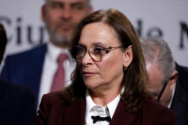 Mexico™s President Claudia Sheinbaum Meets Whit Gobernors Governor of the State of Veracruz, Rocio Nahle Garcia during the announce the 14 governors who will be part of the implementation of Economic Development for Wellbeing, in order to boost investment. on June 26, 2025 in Mexico City, Mexico. (Photo by Luis Barron Eyepix Group) Copyright: xLuisxBarron xEyepixxGroupx LB_26062025_160145
