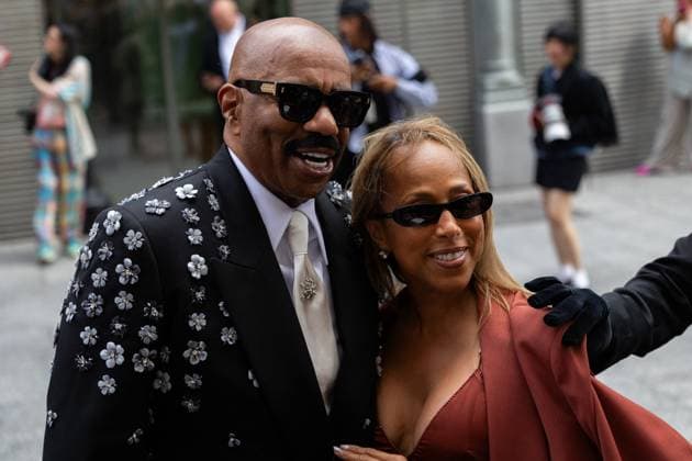 Celebrities at Amiri Men Ready to Wear Spring Summer 2026 Collection fashion show, during Paris Fashion Week PFW Marjorie Elaine Harvey and Steve Harvey Celebrities at Amiri Men Ready to Wear Spring Summer 2026 Collection fashion show, during Paris Fashion Week on june 26th 2025 Thibault Duboucher Bestimage Celebrities at Amiri Men Ready to Wear Spring Summer 2026 Collection fashion show, during Paris Fashion Week on june 26th 2025  Copyright: xThibaultxDuboucherx xBestimagexThibaultxDuboucherx xBestimagex