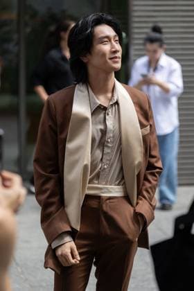 Celebrities at Amiri Men Ready to Wear Spring Summer 2026 Collection fashion show, during Paris Fashion Week PFW Wichapas Sumettikul Celebrities at Amiri Men Ready to Wear Spring Summer 2026 Collection fashion show, during Paris Fashion Week on june 26th 2025 Thibault Duboucher Bestimage Celebrities at Amiri Men Ready to Wear Spring Summer 2026 Collection fashion show, during Paris Fashion Week on june 26th 2025  Copyright: xThibaultxDuboucherx xBestimagexThibaultxDuboucherx xBestimagex