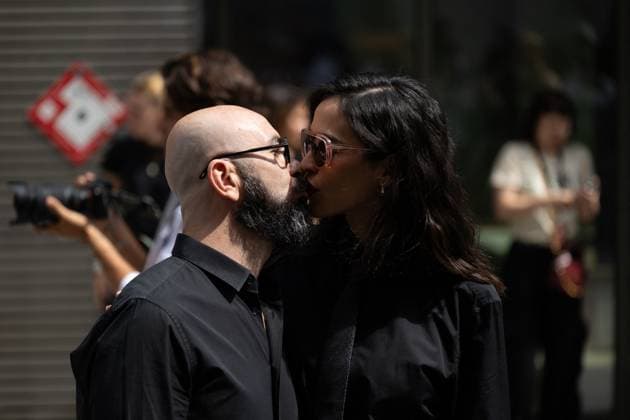 Celebrities at Amiri Men Ready to Wear Spring Summer 2026 Collection fashion show, during Paris Fashion Week PFW Leïla Ben Khalifa Celebrities at Amiri Men Ready to Wear Spring Summer 2026 Collection fashion show, during Paris Fashion Week on june 26th 2025 Thibault Duboucher Bestimage Celebrities at Amiri Men Ready to Wear Spring Summer 2026 Collection fashion show, during Paris Fashion Week on june 26th 2025  Copyright: xThibaultxDuboucherx xBestimagexThibaultxDuboucherx xBestimagex