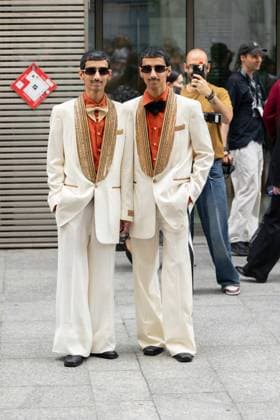 Celebrities at Amiri Mens Ready to Wear Spring Summer 2026 Collection fashion show, during Paris Fashion Week PFW Mohammad and Humaid Hadban Celebrities at Amiri Mens Ready to Wear Spring Summer 2026 Collection fashion show, during Paris Fashion Week on june 26th 2025 Thibault Duboucher Bestimage Celebrities at Amiri Mens Ready to Wear Spring Summer 2026 Collection fashion show, during Paris Fashion Week on june 26th 2025  Copyright: xThibaultxDuboucherx xBestimagexThibaultxDuboucherx xBestimagex