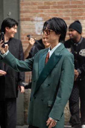 Celebrities at Amiri Men Ready to Wear Spring Summer 2026 Collection fashion show, during Paris Fashion Week PFW Dori Sakurada Celebrities at Amiri Men Ready to Wear Spring Summer 2026 Collection fashion show, during Paris Fashion Week on june 26th 2025 Thibault Duboucher Bestimage Celebrities at Amiri Men Ready to Wear Spring Summer 2026 Collection fashion show, during Paris Fashion Week on june 26th 2025  Copyright: xThibaultxDuboucherx xBestimagexThibaultxDuboucherx xBestimagex
