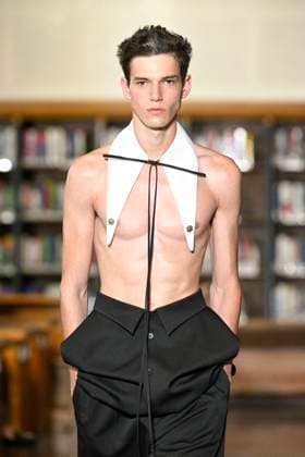 Défilé Sean Suen Collection Homme Prêt à Porter Printemps Eté 2026 lors de la Fashion Week de Paris PFW Défilé Sean Suen Collection Homme Prêt à Porter Printemps Eté 2026 lors de la Fashion Week de Paris, le 26 juin 2025 Sean Suen Fashion Show Men Ready to Wear Spring Summer 2026 Collection at Paris Fashion Week on june 26th 2025 Paris France  Copyright: xAgencex xBestimagexAgencex xBestimagex