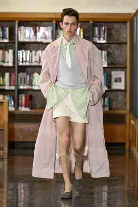 Défilé Sean Suen Collection Homme Prêt à Porter Printemps Eté 2026 lors de la Fashion Week de Paris PFW Défilé Sean Suen Collection Homme Prêt à Porter Printemps Eté 2026 lors de la Fashion Week de Paris, le 26 juin 2025 Sean Suen Fashion Show Men Ready to Wear Spring Summer 2026 Collection at Paris Fashion Week on june 26th 2025 Paris France  Copyright: xAgencex xBestimagexAgencex xBestimagex