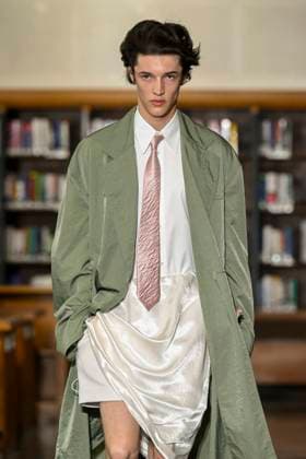 Défilé Sean Suen Collection Homme Prêt à Porter Printemps Eté 2026 lors de la Fashion Week de Paris PFW Défilé Sean Suen Collection Homme Prêt à Porter Printemps Eté 2026 lors de la Fashion Week de Paris, le 26 juin 2025 Sean Suen Fashion Show Men Ready to Wear Spring Summer 2026 Collection at Paris Fashion Week on june 26th 2025 Paris France  Copyright: xAgencex xBestimagexAgencex xBestimagex