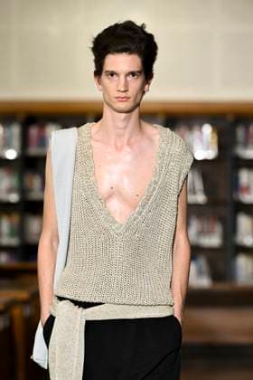 Défilé Sean Suen Collection Homme Prêt à Porter Printemps Eté 2026 lors de la Fashion Week de Paris PFW Défilé Sean Suen Collection Homme Prêt à Porter Printemps Eté 2026 lors de la Fashion Week de Paris, le 26 juin 2025 Sean Suen Fashion Show Men Ready to Wear Spring Summer 2026 Collection at Paris Fashion Week on june 26th 2025 Paris France  Copyright: xAgencex xBestimagexAgencex xBestimagex