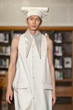 Défilé Sean Suen Collection Homme Prêt à Porter Printemps Eté 2026 lors de la Fashion Week de Paris PFW Défilé Sean Suen Collection Homme Prêt à Porter Printemps Eté 2026 lors de la Fashion Week de Paris, le 26 juin 2025 Sean Suen Fashion Show Men Ready to Wear Spring Summer 2026 Collection at Paris Fashion Week on june 26th 2025 Paris France  Copyright: xAgencex xBestimagexAgencex xBestimagex