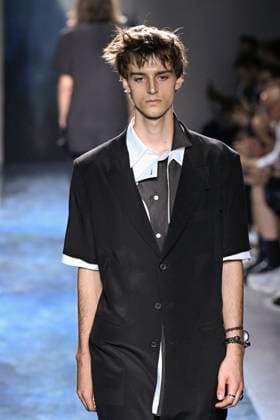 Yamamoto Fashion Show Mens Ready to Wear Spring Summer 2026 Collection at Paris Fashion Week PFW Yamamoto Fashion Show Mens Ready to Wear Spring Summer 2026 Collection at Paris Fashion Week on june 26th 2025 Yamamoto Fashion Show Mens Ready to Wear Spring Summer 2026 Collection at Paris Fashion Week on june 26th 2025 Paris France  Copyright: xAgencex xBestimagexAgencex xBestimagex