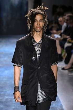 Yamamoto Fashion Show Mens Ready to Wear Spring Summer 2026 Collection at Paris Fashion Week PFW Yamamoto Fashion Show Mens Ready to Wear Spring Summer 2026 Collection at Paris Fashion Week on june 26th 2025 Yamamoto Fashion Show Mens Ready to Wear Spring Summer 2026 Collection at Paris Fashion Week on june 26th 2025 Paris France  Copyright: xAgencex xBestimagexAgencex xBestimagex