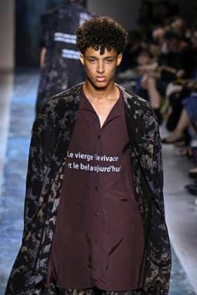 Yamamoto Fashion Show Mens Ready to Wear Spring Summer 2026 Collection at Paris Fashion Week PFW Yamamoto Fashion Show Mens Ready to Wear Spring Summer 2026 Collection at Paris Fashion Week on june 26th 2025 Yamamoto Fashion Show Mens Ready to Wear Spring Summer 2026 Collection at Paris Fashion Week on june 26th 2025 Paris France  Copyright: xAgencex xBestimagexAgencex xBestimagex