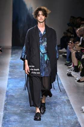 Yamamoto Fashion Show Mens Ready to Wear Spring Summer 2026 Collection at Paris Fashion Week PFW Yamamoto Fashion Show Mens Ready to Wear Spring Summer 2026 Collection at Paris Fashion Week on june 26th 2025 Yamamoto Fashion Show Mens Ready to Wear Spring Summer 2026 Collection at Paris Fashion Week on june 26th 2025 Paris France  Copyright: xAgencex xBestimagexAgencex xBestimagex