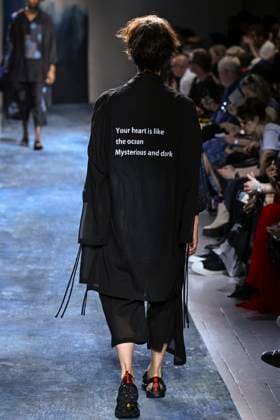 Yamamoto Fashion Show Mens Ready to Wear Spring Summer 2026 Collection at Paris Fashion Week PFW Yamamoto Fashion Show Mens Ready to Wear Spring Summer 2026 Collection at Paris Fashion Week on june 26th 2025 Yamamoto Fashion Show Mens Ready to Wear Spring Summer 2026 Collection at Paris Fashion Week on june 26th 2025 Paris France  Copyright: xAgencex xBestimagexAgencex xBestimagex