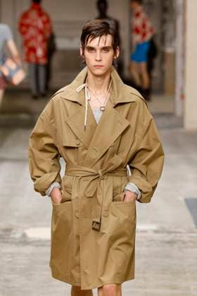 Défilé Dries Van Noten Collection Homme Prêt à Porter Printemps Eté 2026 lors de la Fashion Week de Paris PFW Défilé Dries Van Noten Collection Homme Prêt à Porter Printemps Eté 2026 lors de la Fashion Week de Paris, le 26 juin 2025 Dries Van Noten Fashion Show Men Ready to Wear Spring Summer 2026 Collection at Paris Fashion Week on june 26th 2025 Paris France  Copyright: xAgencex xBestimagexAgencex xBestimagex