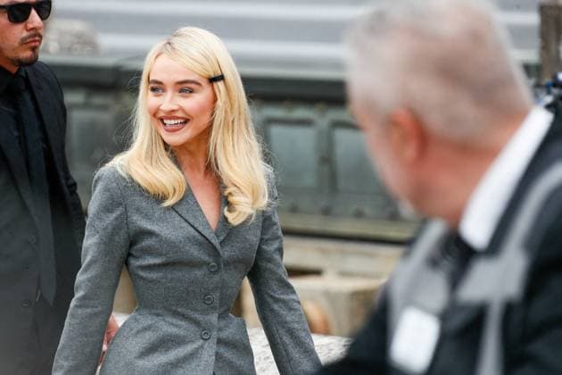 Arrivals at the DIOR Menswear Spring Summer 2026 show as part of Paris Fashion Week at the Hôtel National des Invalides, Place Vauban Sabrina Carpenter Arrivals at the DIOR Menswear Spring Summer 2026 show as part of Paris Fashion Week at the Hôtel National des Invalides, Place Vauban, Paris, France, June 27, 2025 Christophe Clovis Bestimage Celebs attends the Dior Homme Menswear Spring Summer 2026 show as part of Paris Fashion Week on June 27, 2025 in Paris, France Paris France  Copyright: xChristophexClovisx xBestimagexChristophexClovisx xBestimagex