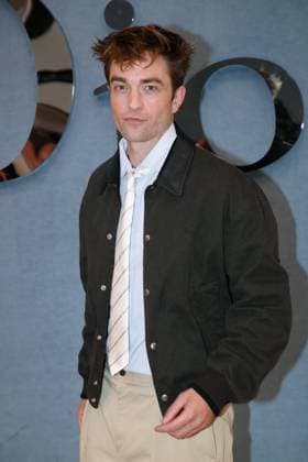 Arrivals at the DIOR Menswear Spring Summer 2026 show as part of Paris Fashion Week at Hôtel National des Invalides, Place Vauban Robert Pattinson Photocall Dior Menswear Spring Summer 2026 show, Front Row, as part of Paris Fashion Week on June 27, 2025 in Paris, France Bertrand Rindoff Bestimage Photocall of the Dior Menswear Spring Summer 2026 show as part of Paris Fashion Week on June 27, 2025 in Paris, France Paris France  Copyright: xBERTRANDxRINDOFFxPETROFFx xBESTIMAGExBERTRANDxRINDOFFxPETROFFx xBESTIMAGEx