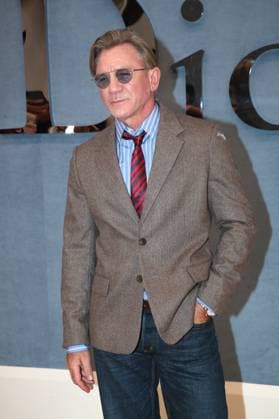 Arrivals at the DIOR Menswear Spring Summer 2026 show as part of Paris Fashion Week at Hôtel National des Invalides, Place Vauban Daniel Craig Photocall Dior Menswear Spring Summer 2026 show, Front Row, as part of Paris Fashion Week on June 27, 2025 in Paris, France Bertrand Rindoff Bestimage Photocall of the Dior Menswear Spring Summer 2026 show as part of Paris Fashion Week on June 27, 2025 in Paris, France Paris France  Copyright: xBERTRANDxRINDOFFxPETROFFx xBESTIMAGExBERTRANDxRINDOFFxPETROFFx xBESTIMAGEx