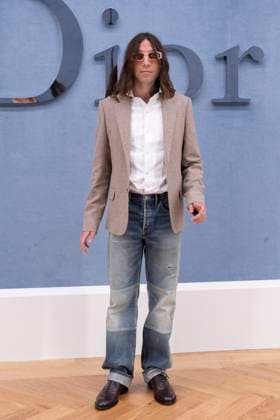 Photocall au défilé DIOR de la mode homme Printemps Été 2026 dans le cadre de la Fashion Week de Paris à lHôtel National des Invalides, Place Vauban Guest au photocall au défilé DIOR de la mode homme Printemps Été 2026 dans le cadre de la Fashion Week de Paris à lHôtel National des Invalides, Place Vauban, à Paris, France, le 27 juin 2025 Olivier Borde Bestimage Celebs attend the Dior Homme Menswear Spring Summer 2026 show as part of Paris Fashion Week on June 27, 2025 in Paris, France Paris France  Copyright: xOLIVIERxBORDEx xBESTIMAGExOLIVIERxBORDEx xBESTIMAGEx