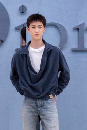Photocall at the DIOR Menswear Spring Summer 2026 show as part of Paris Fashion Week at the Hôtel National des Invalides, Place Vauban Li Yunrui at the photocall at the DIOR Menswear Spring Summer 2026 show as part of Paris Fashion Week at the Hôtel National des Invalides, Place Vauban, Paris, France, June 27, 2025 Olivier Borde Bestimage Celebs attend the Dior Homme Menswear Spring Summer 2026 show as part of Paris Fashion Week on June 27, 2025 in Paris, France Paris France  Copyright: xOLIVIERxBORDEx xBESTIMAGExOLIVIERxBORDEx xBESTIMAGEx