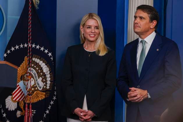 June 27, 2025, Washington, District Of Columbia, USA: TODD BLANCHE (R), US deputy attorney general, and PAM BONDI (L), US attorney general, during U.S. President Trump s press conference in the Brady Briefing Room at the White House, following a Supreme Court ruling limiting the use of nationwide injunctions in birthright citizenship order. Washington USA - ZUMAe119 20250627_znp_e119_042 Copyright: xMehmetxEserx