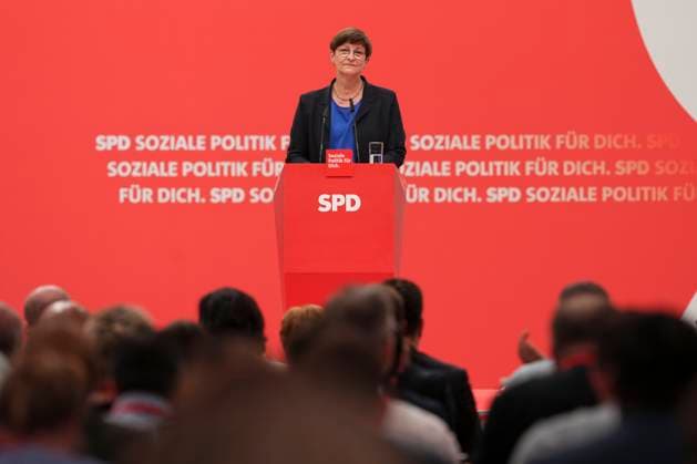 42. SPD Bundesparteitag 2025 Tag 2 Saskia Esken auf der Buehne bei ihrer Abschiedsrede als ehemalige Parteivorsitzende beim SPD Bundesparteitag im Berliner CityCube , Berlin , 28.06.2025 Berlin Berlin Deutschland *** 42 SPD Federal Party Conference 2025 Day 2 Saskia Esken on stage during her farewell speech as former party chairwoman at the SPD Federal Party Conference in Berlin CityCube , Berlin , 28 06 2025 Berlin Berlin Germany