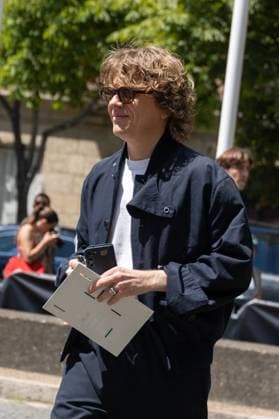 PFW Hermes Men s Spring 2026 - Arrivals NB Alex Lutz attends the Hermes show as part of Paris Men s Fashion Week on June 28, 2025 in Paris, France. Photo by Nasser Berzane ABACAPRESS.COM Paris France  Copyright: xBerzanexNasser ABACAx
