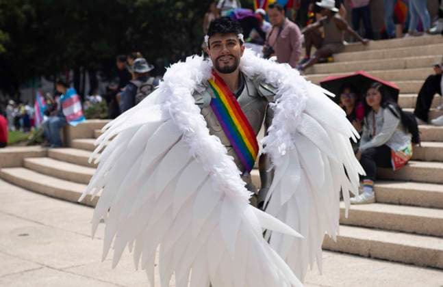 June 28, 2025, Mexico City, Mexico, Mexico: The 47th edition of the LGBTQ+ Pride March in CDMX, where thousands of people from the community gathered to march together from the emblematic Angel de la Independencia to the Zocalo of Mexico City, passing through emblematic streets such as Paseo de la Reforma Avenue, inside the march there were flags and made-up characters. Mexico City Mexico - ZUMAs310 20250628_zip_s310_001 Copyright: xLuisxExSalgadox