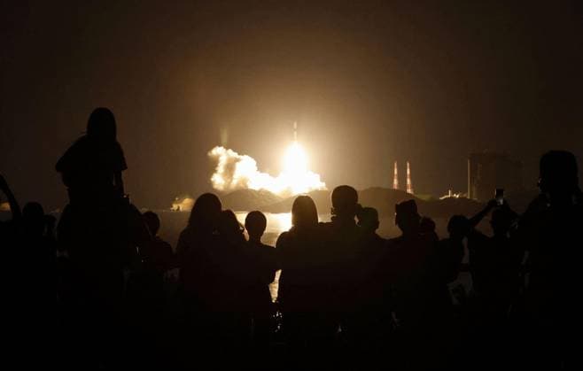 News Themen der Woche KW26 News Bilder des Tages Japan launches H2A rocket A Japanese H2A rocket, carrying a satellite for greenhouse gas and water cycle observation, is launched from the Tanegashima Space Center in Kagoshima Prefecture, southwestern Japan, in the early hours of June 29, 2025, the 50th and final mission of the rocket.  A14AA0004690496P