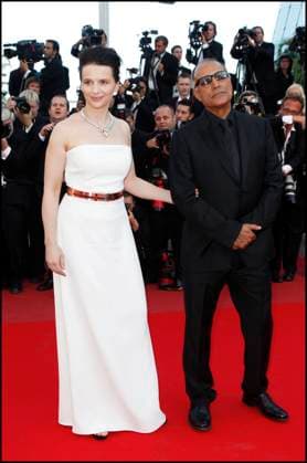 Festival de Cannes JULIETTE BINOCHE, ABBAS KIAROSTAMI - MONTEE DES MARCHES DE LA SOIREE DE CLOTURE DU 63EME FESTIVAL INTERNATIONAL DU FILM DE CANNES 2010 Red carpet closing Ceremony held at the Palais des Festivals during the 63rd Annual Cannes Film Festival Cannes France *** Festival de Cannes JULIETTE BINOCHE, ABBAS KIAROSTAMI MONTEE DES MARCHES DE LA SOIREE DE CLOTURE DU 63EME FESTIVAL INTERNATIONAL DU FILM DE CANNES 2010 Red carpet closing Ceremony held at the Palais des Festivals during the 63rd Annual Cannes Film Festival Cannes France  Copyright: xDOMINIQUExJACOVIDESx xBESTIMAGExDOMINIQUExJACOVIDESx xBESTIMAGEx