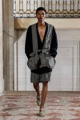 Défilé Ziggy Chen de la mode homme Printemps Été 2026 dans le cadre de la Fashion Week de Paris A model walks the runway during the Ziggy Chen Homme Ready to Wear Spring Summer 2026 fashion show as part of the Paris Menswear Fashion Week on June 28, 2025 in Paris, France Paris France  Copyright: xAgencex xBestimagexAgencex xBestimagex
