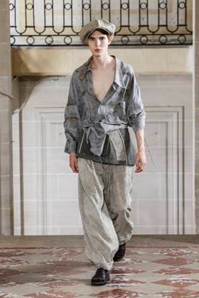 Défilé Ziggy Chen de la mode homme Printemps Été 2026 dans le cadre de la Fashion Week de Paris A model walks the runway during the Ziggy Chen Homme Ready to Wear Spring Summer 2026 fashion show as part of the Paris Menswear Fashion Week on June 28, 2025 in Paris, France Paris France  Copyright: xAgencex xBestimagexAgencex xBestimagex