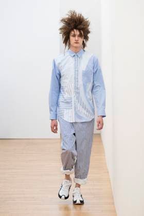 Défilé Comme des Garçons Shirt de la mode homme Printemps Été 2026 dans le cadre de la Fashion Week de Paris A model walks the runway during the Comme des Garçons Shirt Homme Ready to Wear Spring Summer 2026 fashion show as part of the Paris Menswear Fashion Week on June 28, 2025 in Paris, France Paris France  Copyright: xAgencex xBestimagexAgencex xBestimagex