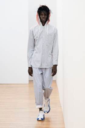 Défilé Comme des Garçons Shirt de la mode homme Printemps Été 2026 dans le cadre de la Fashion Week de Paris A model walks the runway during the Comme des Garçons Shirt Homme Ready to Wear Spring Summer 2026 fashion show as part of the Paris Menswear Fashion Week on June 28, 2025 in Paris, France Paris France  Copyright: xAgencex xBestimagexAgencex xBestimagex