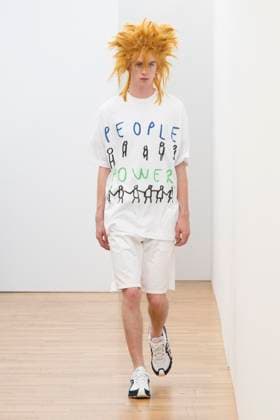 Défilé Comme des Garçons Shirt de la mode homme Printemps Été 2026 dans le cadre de la Fashion Week de Paris A model walks the runway during the Comme des Garçons Shirt Homme Ready to Wear Spring Summer 2026 fashion show as part of the Paris Menswear Fashion Week on June 28, 2025 in Paris, France Paris France  Copyright: xAgencex xBestimagexAgencex xBestimagex
