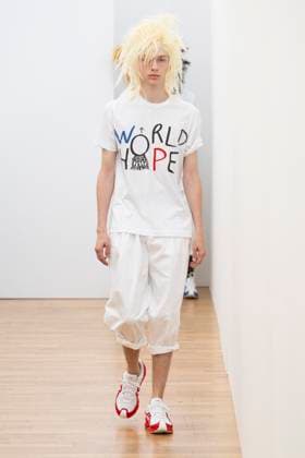 Défilé Comme des Garçons Shirt de la mode homme Printemps Été 2026 dans le cadre de la Fashion Week de Paris A model walks the runway during the Comme des Garçons Shirt Homme Ready to Wear Spring Summer 2026 fashion show as part of the Paris Menswear Fashion Week on June 28, 2025 in Paris, France Paris France  Copyright: xAgencex xBestimagexAgencex xBestimagex