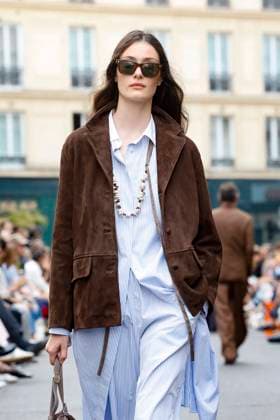 Défilé Officine Générale de la mode homme Printemps Été 2026 dans le cadre de la Fashion Week de Paris A model walks the runway during the Officine Générale Homme Ready to Wear Spring Summer 2026 fashion show as part of the Paris Menswear Fashion Week on June 28, 2025 in Paris, France Paris France  Copyright: xAgencex xBestimagexAgencex xBestimagex