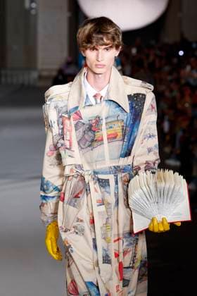 Défilé KidSuper de la mode homme Printemps Été 2026 dans le cadre de la Fashion Week de Paris A model walks the runway during the KidSuper Homme Ready to Wear Spring Summer 2026 fashion show as part of the Paris Menswear Fashion Week on June 28, 2025 in Paris, France Paris France  Copyright: xAgencex xBestimagexAgencex xBestimagex