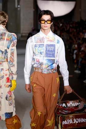 Défilé KidSuper de la mode homme Printemps Été 2026 dans le cadre de la Fashion Week de Paris A model walks the runway during the KidSuper Homme Ready to Wear Spring Summer 2026 fashion show as part of the Paris Menswear Fashion Week on June 28, 2025 in Paris, France Paris France  Copyright: xAgencex xBestimagexAgencex xBestimagex