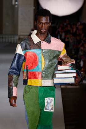 Défilé KidSuper de la mode homme Printemps Été 2026 dans le cadre de la Fashion Week de Paris A model walks the runway during the KidSuper Homme Ready to Wear Spring Summer 2026 fashion show as part of the Paris Menswear Fashion Week on June 28, 2025 in Paris, France Paris France  Copyright: xAgencex xBestimagexAgencex xBestimagex