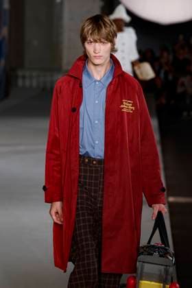 Défilé KidSuper de la mode homme Printemps Été 2026 dans le cadre de la Fashion Week de Paris A model walks the runway during the KidSuper Homme Ready to Wear Spring Summer 2026 fashion show as part of the Paris Menswear Fashion Week on June 28, 2025 in Paris, France Paris France  Copyright: xAgencex xBestimagexAgencex xBestimagex