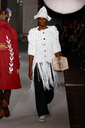 Défilé KidSuper de la mode homme Printemps Été 2026 dans le cadre de la Fashion Week de Paris A model walks the runway during the KidSuper Homme Ready to Wear Spring Summer 2026 fashion show as part of the Paris Menswear Fashion Week on June 28, 2025 in Paris, France Paris France  Copyright: xAgencex xBestimagexAgencex xBestimagex