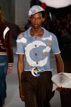 Défilé KidSuper de la mode homme Printemps Été 2026 dans le cadre de la Fashion Week de Paris A model walks the runway during the KidSuper Homme Ready to Wear Spring Summer 2026 fashion show as part of the Paris Menswear Fashion Week on June 28, 2025 in Paris, France Paris France  Copyright: xAgencex xBestimagexAgencex xBestimagex