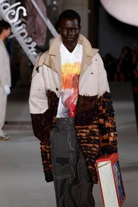 Défilé KidSuper de la mode homme Printemps Été 2026 dans le cadre de la Fashion Week de Paris A model walks the runway during the KidSuper Homme Ready to Wear Spring Summer 2026 fashion show as part of the Paris Menswear Fashion Week on June 28, 2025 in Paris, France Paris France  Copyright: xAgencex xBestimagexAgencex xBestimagex