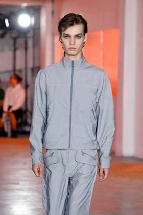 Défilé Kiko Kostadinov de la mode homme Printemps Été 2026 dans le cadre de la Fashion Week de Paris A model walks the runway during the Kiko Kostadinov Homme Ready to Wear Spring Summer 2026 fashion show as part of the Paris Menswear Fashion Week on June 28, 2025 in Paris, France Paris France  Copyright: xAgencex xBestimagexAgencex xBestimagex