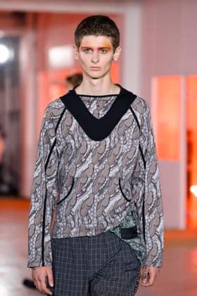 Défilé Kiko Kostadinov de la mode homme Printemps Été 2026 dans le cadre de la Fashion Week de Paris A model walks the runway during the Kiko Kostadinov Homme Ready to Wear Spring Summer 2026 fashion show as part of the Paris Menswear Fashion Week on June 28, 2025 in Paris, France Paris France  Copyright: xAgencex xBestimagexAgencex xBestimagex