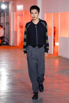 Défilé Kiko Kostadinov de la mode homme Printemps Été 2026 dans le cadre de la Fashion Week de Paris A model walks the runway during the Kiko Kostadinov Homme Ready to Wear Spring Summer 2026 fashion show as part of the Paris Menswear Fashion Week on June 28, 2025 in Paris, France Paris France  Copyright: xAgencex xBestimagexAgencex xBestimagex
